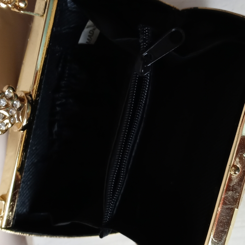 Vintage Gold Tone Metal Evening Purse - Picture 6 of 7